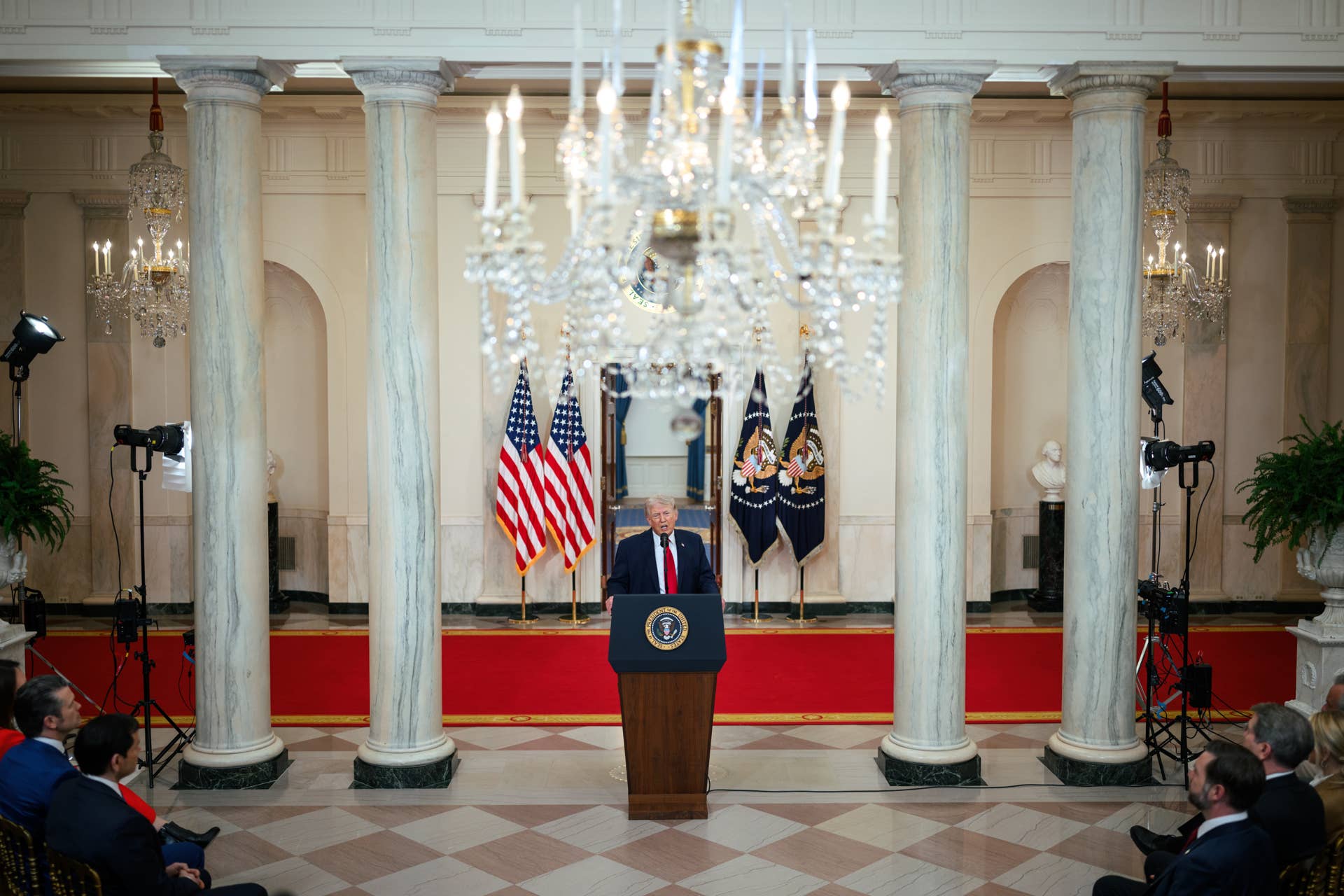 Trump Turns Heads After Accidentally Revealing His Notes While Talking ...
