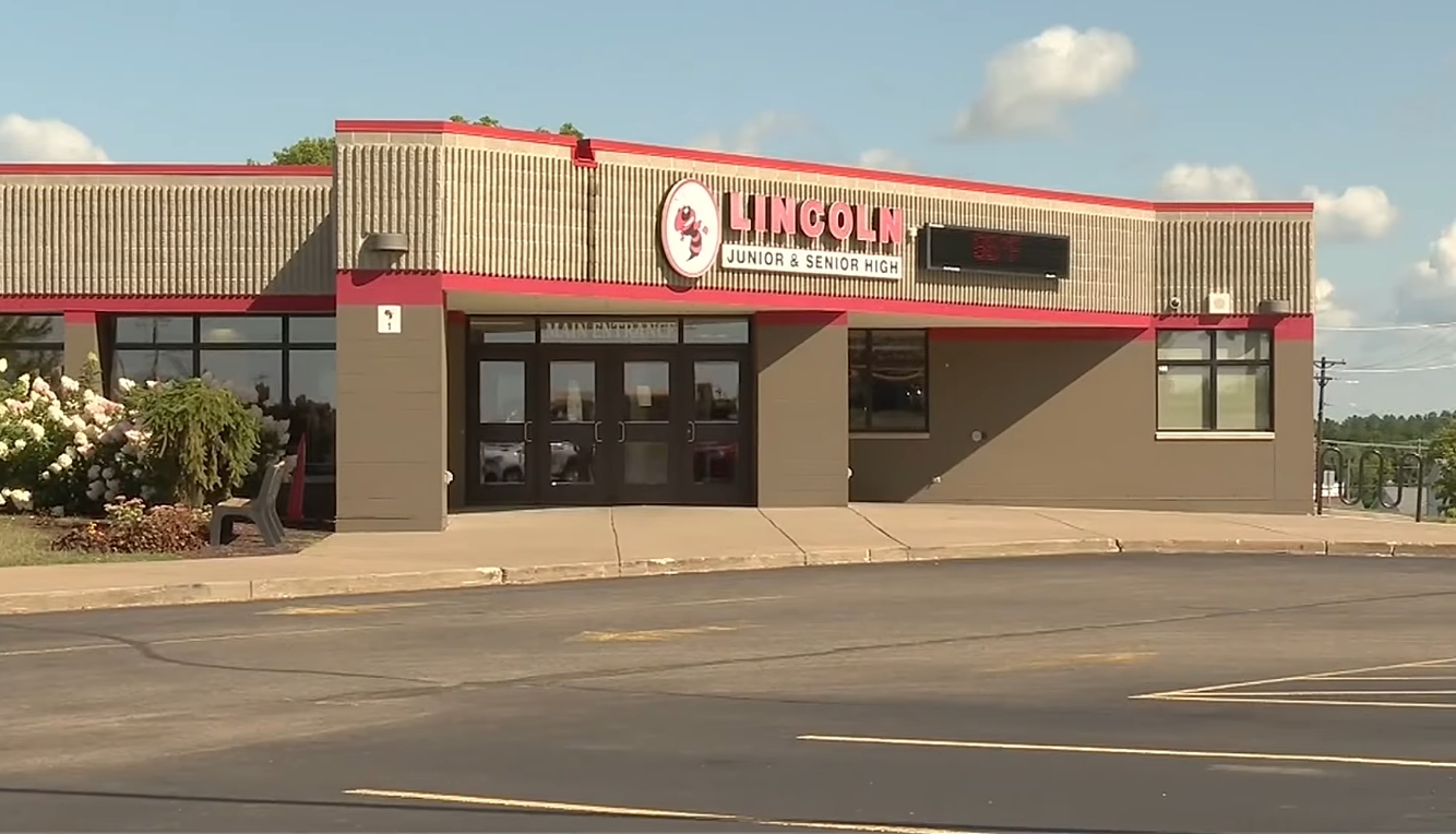 Exterior of Lincoln Junior & Senior High School, Photo Credit: FOX2548 & WIProud/Youtube