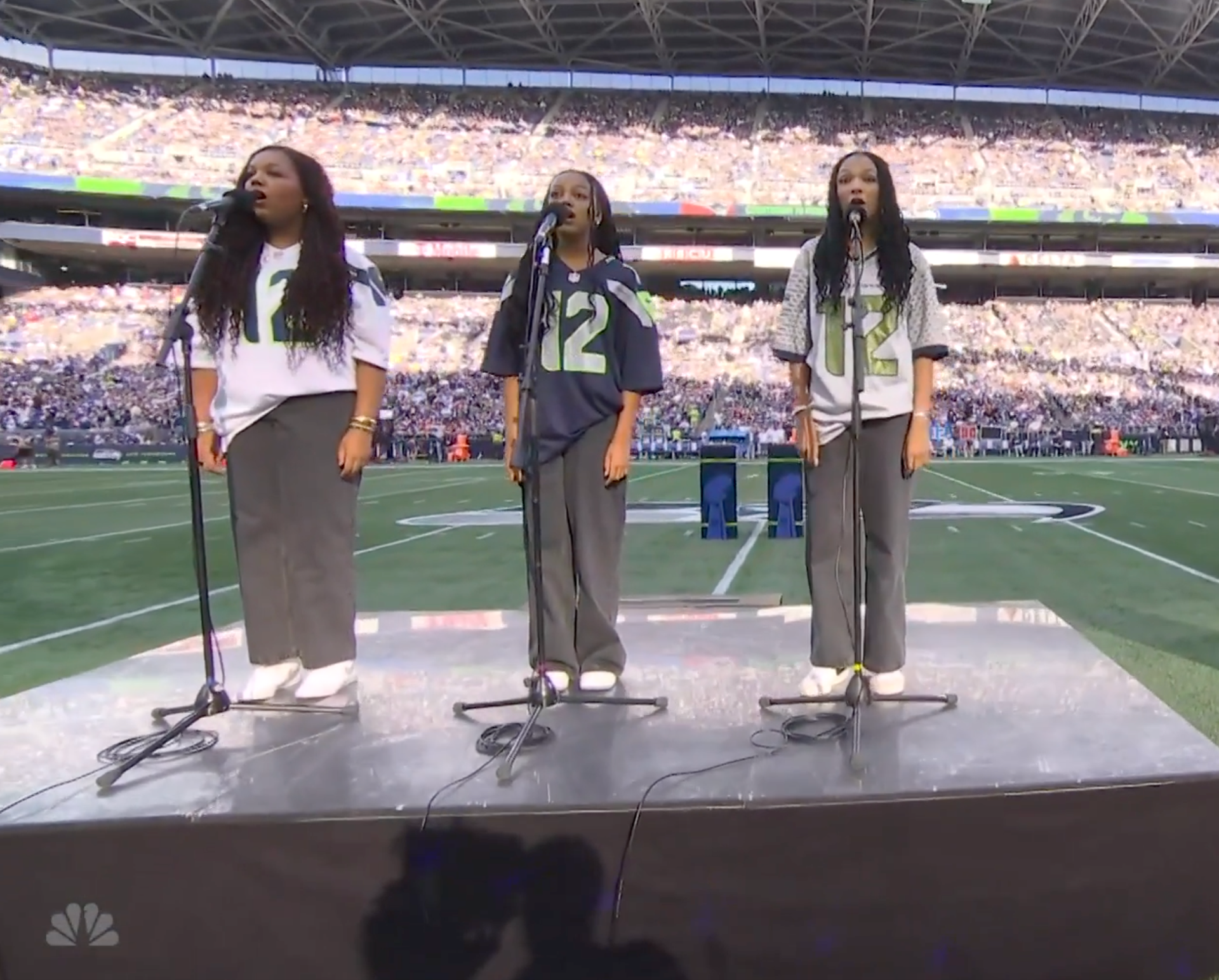 Ryan Ruyh Song Sung Before NFL Season Opener Sparks Major Controversy - Opposing ...