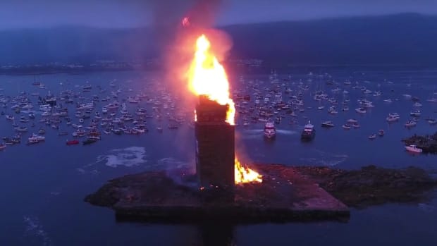 World's Largest Bonfire In Norway (Video) Promo Image
