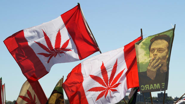 Canada To Consider Legalizing Marijuana In 2017 Promo Image