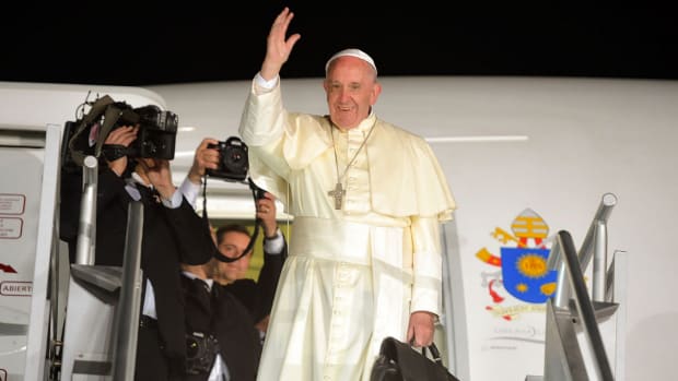 Poll: Pope Francis More Popular Than Political Leaders Promo Image