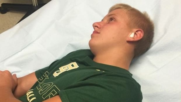 Teen Suffering From Ear Pains Pulls Out What's Causing It - All 4 Inches Of It (Photos) Promo Image