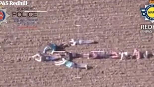 Kids Form Human Arrow To Point Police To Suspects Promo Image