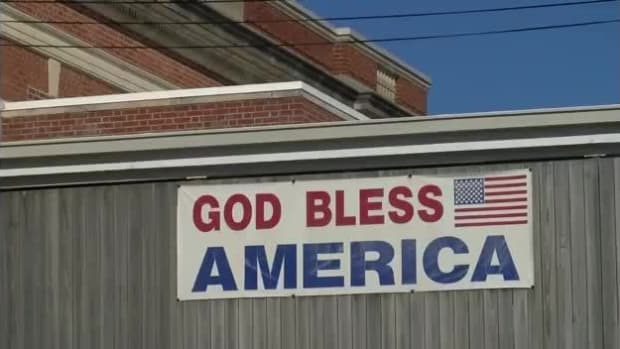 "God Bless America" banner in Pittsburg, Kansas