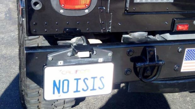 'NO ISIS' license plate