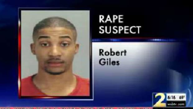 georgia rape suspect robert giles