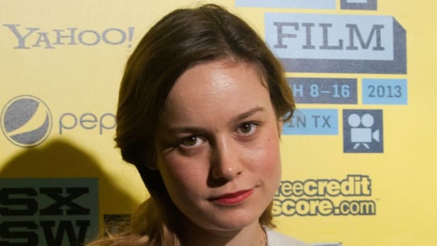 Brie Larson Didn't Applaud Casey Affleck For Oscar Win (Video) Promo Image
