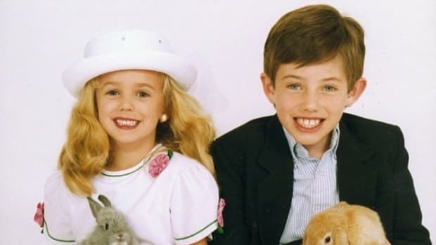 Investigators Reveal Whose Feces Were Smeared All Over JonBenet's Room And Gifts Promo Image