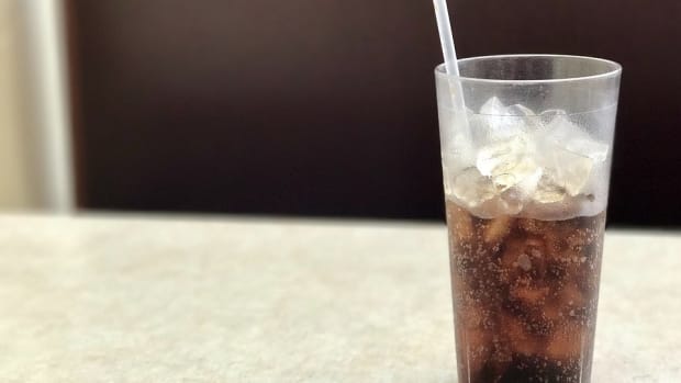 Officials Warn Diet Drinks Can Cause Stroke Or Dementia Promo Image
