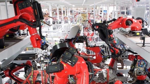 Chinese Factory Replaces 90% Of Workers With Robots Promo Image