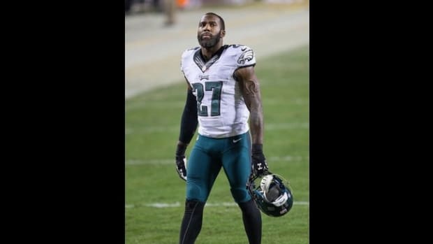 Eagles Star Plans Protest For Monday Night Football Promo Image