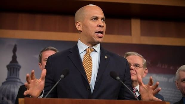 Booker Stands By Choice To Testify Against Sessions Promo Image