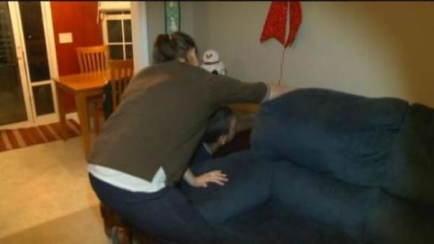 Family Buys New Couch On Craigslist -- It Doesn't Take Long For Them To Realize Their Huge Mistake (Photos) Promo Image