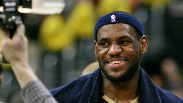 Lebron James Shows Support For Anti-Trump Protesters Promo Image