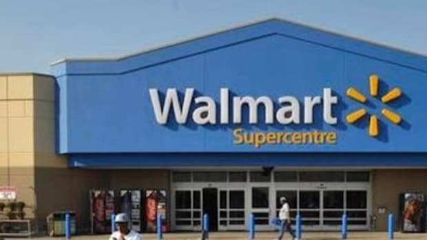 Police Officer Left Stunned By How Walmart Employee Decided To Treat Him Promo Image