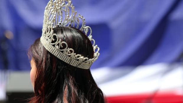 Miss USA: Health Care Is A Privilege, Tied To Jobs (Video) Promo Image