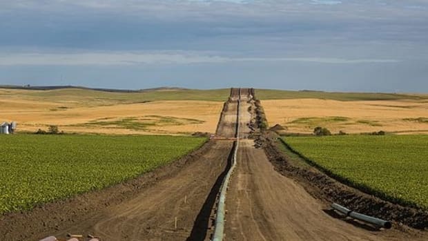 Dakota Access Pipeline Leaked 84 Gallons Of Oil  Promo Image