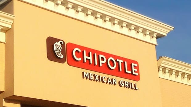 10,000 Employees Sue Chipotle For Unpaid Wages Promo Image
