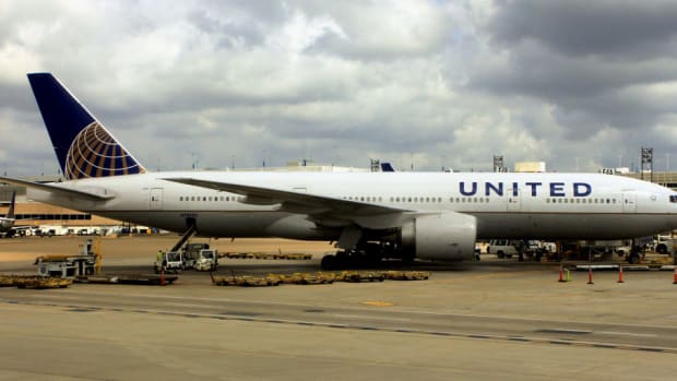 United Airlines Charges Soldier $200 Bag Fee (Video) Promo Image