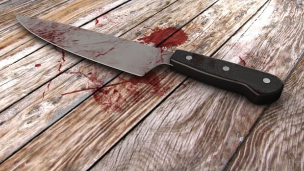 Woman Stabs Date In Chest In Bid To Become Serial Killer Promo Image