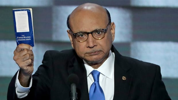 Martinez: Trump 'Absolutely Wrong' To Criticize Khans Promo Image