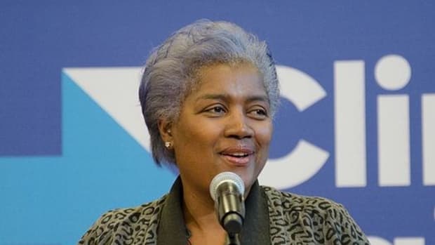 Donna Brazile Admits Sharing Questions With Clinton Promo Image