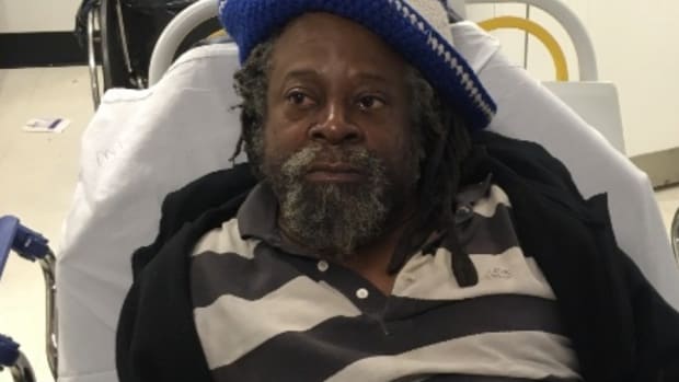 NYPD Take Belongings Of One-Legged Homeless Man (Video) Promo Image