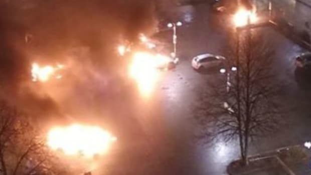 Violent Riot In Sweden Two Days After Trump Comments Promo Image
