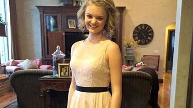 Teen Girl Shamed For Modest Dress (Photos) Promo Image