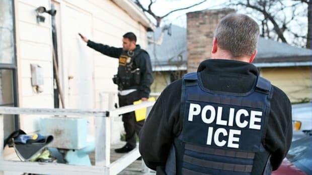 ICE Agent Convicted Of Accepting Bribes For Documents Promo Image