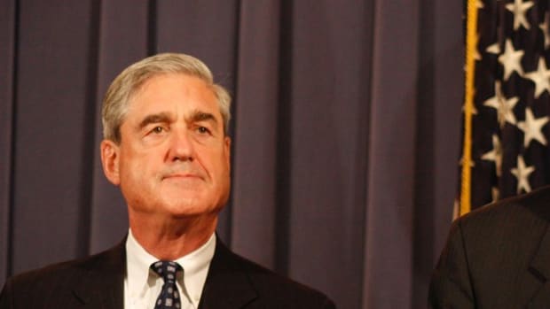 Mueller Hires 13 Lawyers For Russia Probe Promo Image