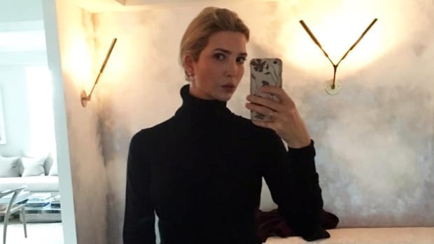 Ivanka Trump Movers Shocked By Display In Front Of House (Photos) Promo Image