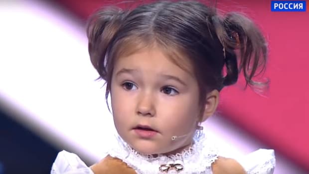 Little Girl, 4, Speaks Seven Different Languages (Video) Promo Image
