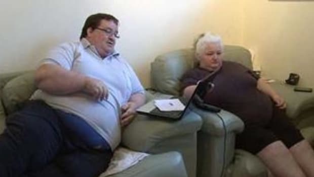 Here's How Much This Couple Gets In Benefits For Being Too Fat To Work (Photos) Promo Image