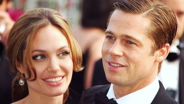 Angelina Jolie, Brad Pitt Divorcing Promo Image