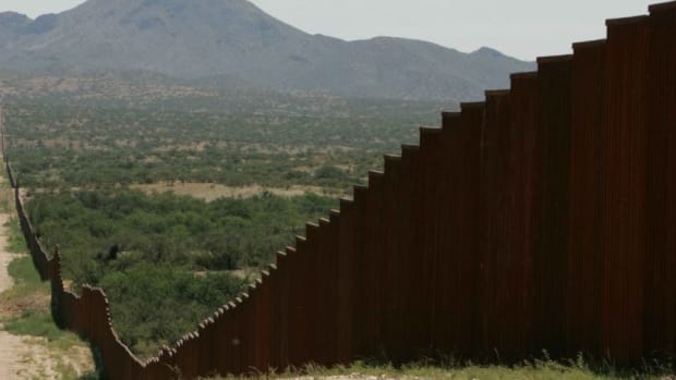 DHS Begins Search For Border Wall Design Bids Promo Image