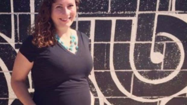 Pregnant Woman Goes Into Labor, Doctor Informs Her She Tested Positive Promo Image