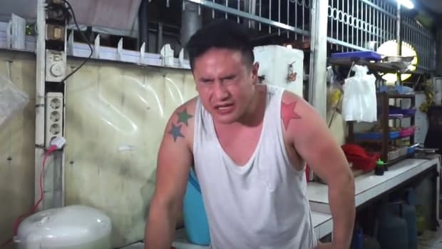 Man Eats World's Spiciest Noodles, Goes Deaf (Video) Promo Image