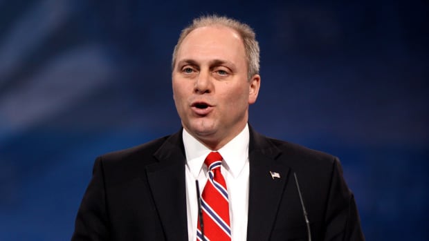 Trump Cancels Birthday, Visits Scalise In Hospital (Photo) Promo Image