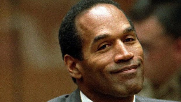 O.J. Simpson Banned From Vegas Hotel For Being Drunk Promo Image