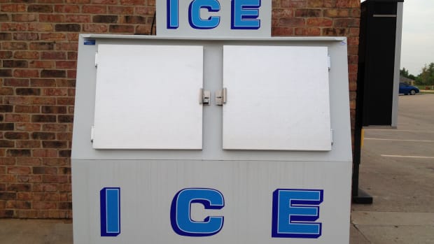 Fast Food Ice Machines Contaminated With Fecal Matter Promo Image