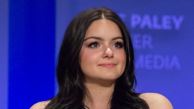 Ariel Winter's Outfit Sparks Controversy (Photos) Promo Image