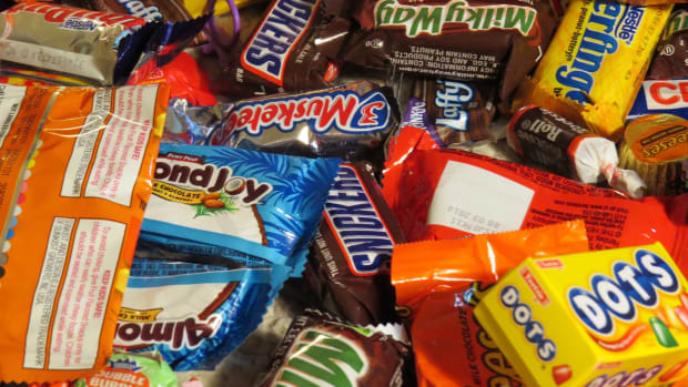 Parents Find Bag Of Meth In Child's Halloween Candy (Photos) Promo Image