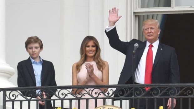 Melania Wears Sunglasses At Night As First Family Returns To D.C. (Photos) Promo Image