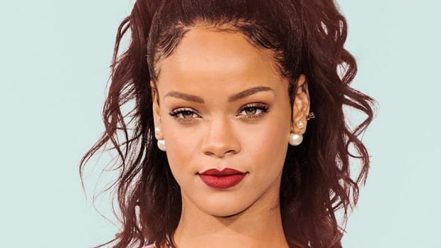 Rihanna's Cousin Shot One Day After Christmas Visit Promo Image