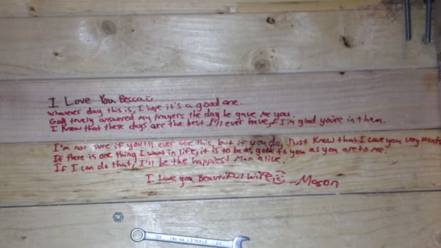 Man Finds Touching Note From Late Father To His Wife Promo Image