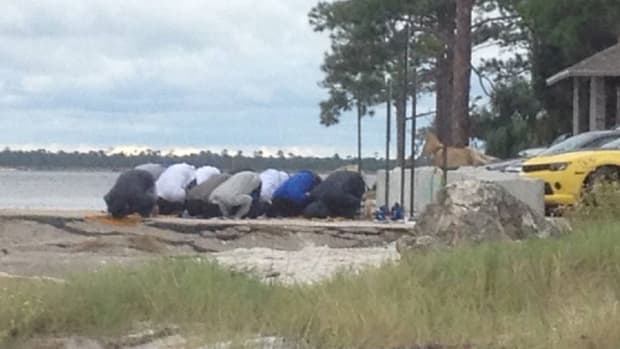 Muslims Florida Beach