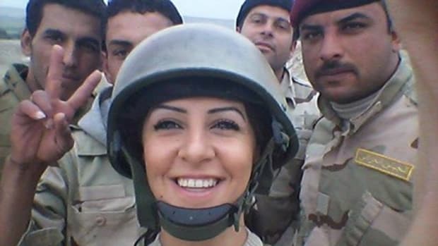 Joanna Palani with fellow peshmerga soldiers