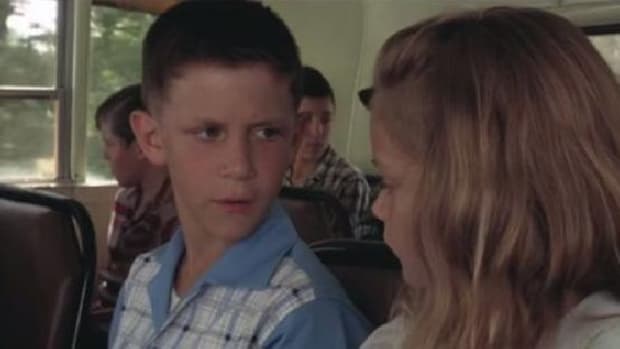 Here Is What The Boy Who Played 'Young Forrest Gump' Looks Like Now (Photos)  Promo Image